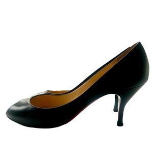 Christian Louboutin 38 black pumps